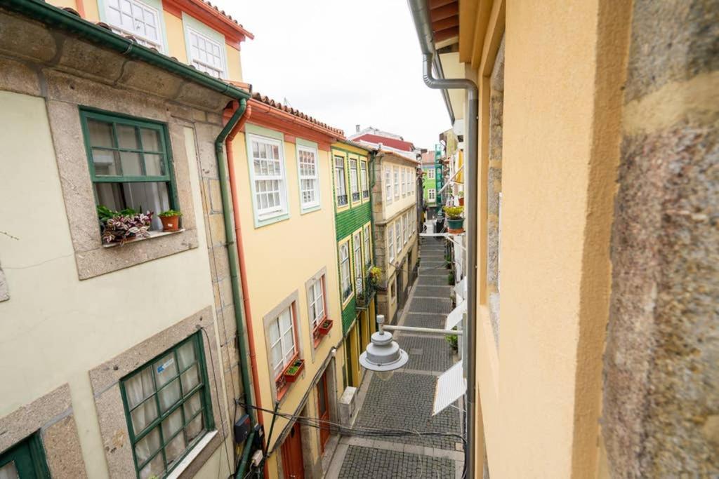 Se With Love- Sinta Braga Como Ela E. Buitenkant foto